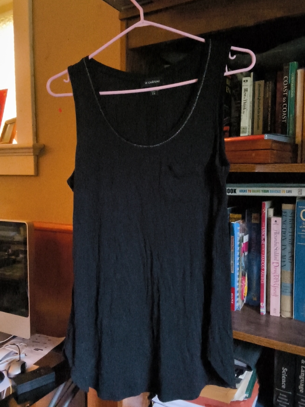 le chateau Black Scoop Neck Tank